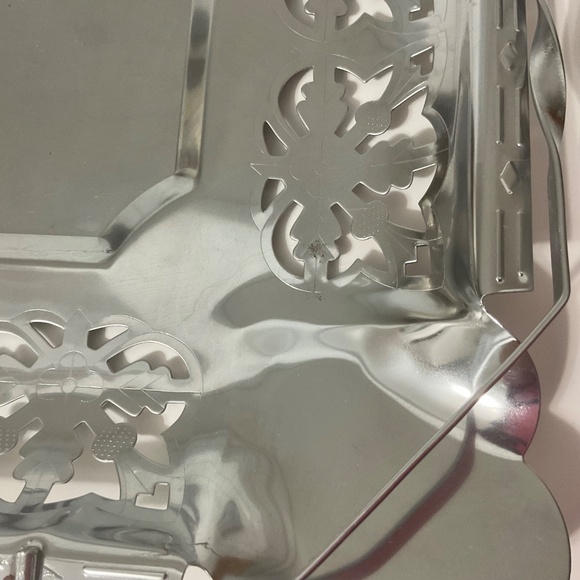 VTG Silver Tone Serving Tray with Folding Handles Chrome - Picture 5 of 10